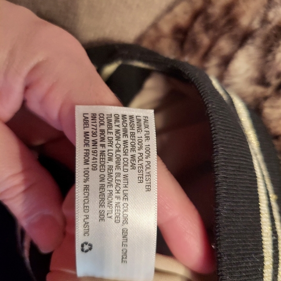 Kids art class faux fur bomber jacket - Picture 4 of 7